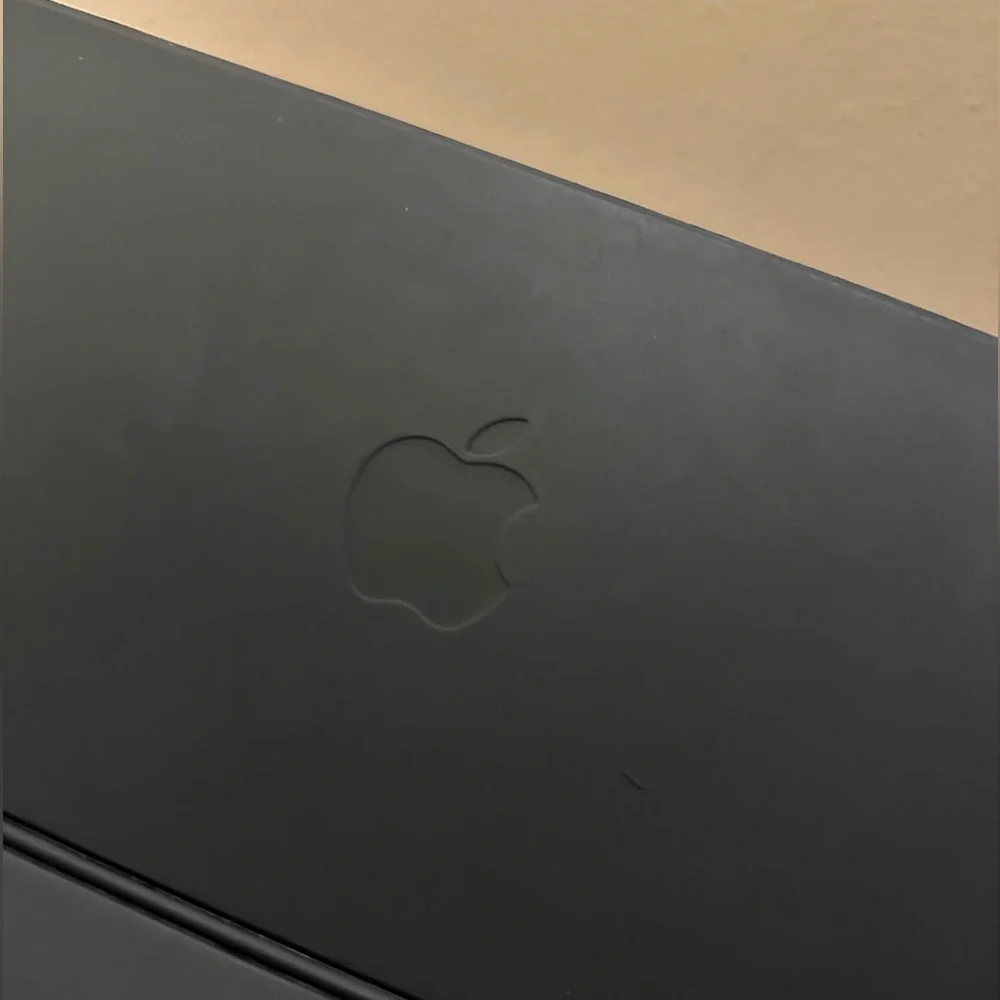 Apple - Magic Keyboard for iPad Air 11